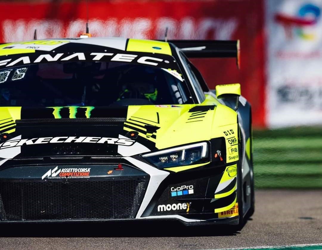 Rossi bravo in pista, meno ai box - reds