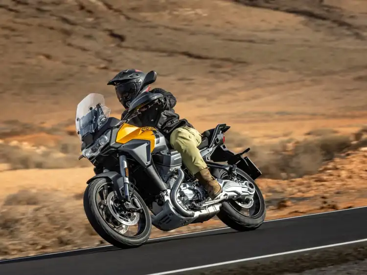 Anno nuovo, moto nuova - GUZZI STELVIO