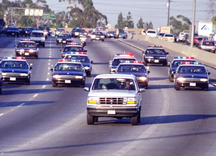 nseguimento di O.J. Simpson a Los Angeles nel 1994 con Ford Bronco bianca