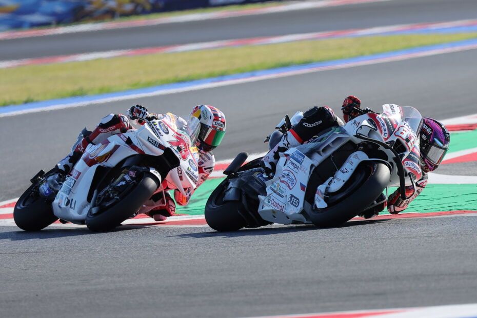 Aprilia RS-GP26 livrea Perla Bianca tributo Villeneuve Misano